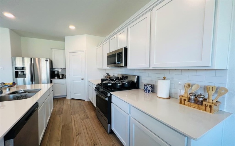 517 Chip St Street, Little Elm, TX 75068, 3 Bedrooms Bedrooms, ,2 BathroomsBathrooms,Residential Lease,For Rent,517 Chip St Street,20578026