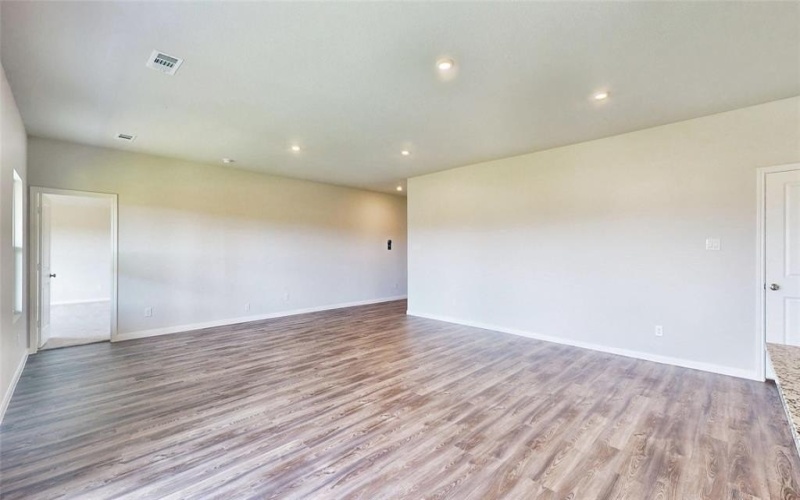 118 Cooper Drive, Cleburne, TX 76031, 3 Bedrooms Bedrooms, ,2 BathroomsBathrooms,Residential,For Sale,118 Cooper Drive,20636353