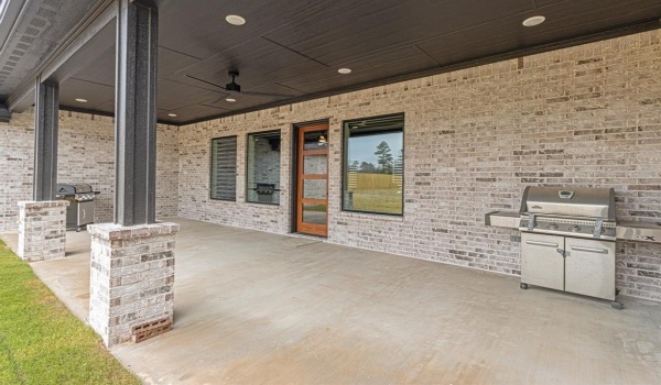 240 White-N-Gail Lane, Bullard, TX 75757, 4 Bedrooms Bedrooms, ,3 BathroomsBathrooms,Residential,For Sale,240 White-N-Gail Lane,20580746