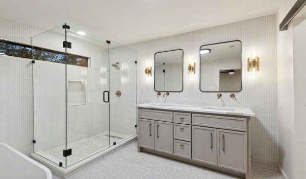 5200 Byers Avenue, Fort Worth, TX 76107, 4 Bedrooms Bedrooms, ,3 BathroomsBathrooms,Residential,For Sale,5200 Byers Avenue,20581079