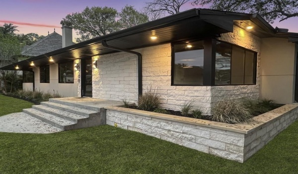 5200 Byers Avenue, Fort Worth, TX 76107, 4 Bedrooms Bedrooms, ,3 BathroomsBathrooms,Residential,For Sale,5200 Byers Avenue,20581079