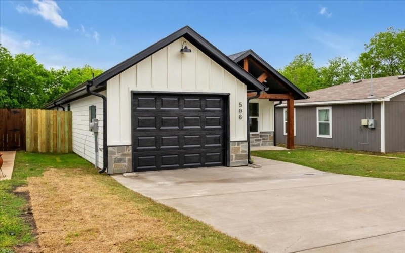 508 N Elliott Street, Sherman, TX 75090, 3 Bedrooms Bedrooms, ,2 BathroomsBathrooms,Residential,For Sale,508 N Elliott Street,20583993