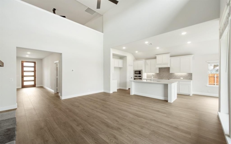 1017 Summer Grove Drive, Midlothian, TX 76065, 4 Habitaciones Habitaciones , ,3 BañosBaños,Residential,En Venta,1017 Summer Grove Drive,20636978