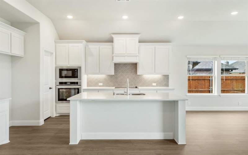 1017 Summer Grove Drive, Midlothian, TX 76065, 4 Habitaciones Habitaciones , ,3 BañosBaños,Residential,En Venta,1017 Summer Grove Drive,20636978