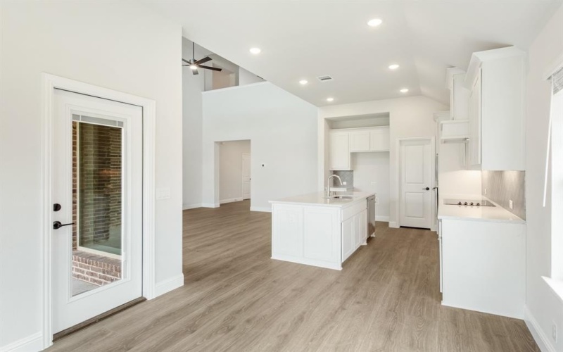 1017 Summer Grove Drive, Midlothian, TX 76065, 4 Habitaciones Habitaciones , ,3 BañosBaños,Residential,En Venta,1017 Summer Grove Drive,20636978