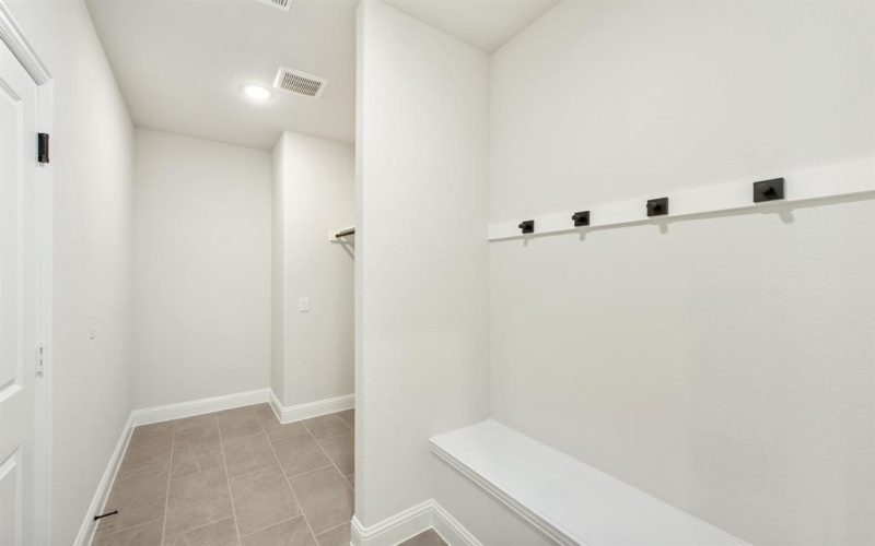 1017 Summer Grove Drive, Midlothian, TX 76065, 4 Habitaciones Habitaciones , ,3 BañosBaños,Residential,En Venta,1017 Summer Grove Drive,20636978
