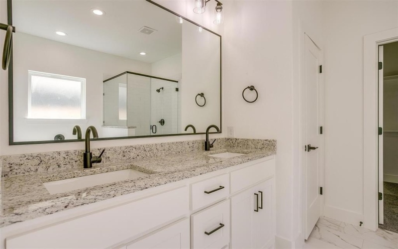 813 Stamps Avenue, Fort Worth, TX 76114, 4 Bedrooms Bedrooms, ,3 BathroomsBathrooms,Residential Lease,For Rent,813 Stamps Avenue,20583712