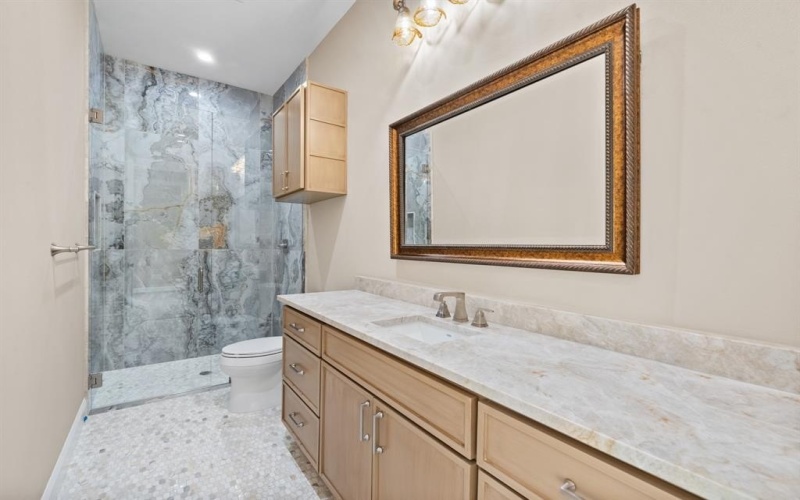 340 Emerald Lane, Corsicana, TX 75109, 6 Bedrooms Bedrooms, ,7 BathroomsBathrooms,Residential,For Sale,340 Emerald Lane,20640355