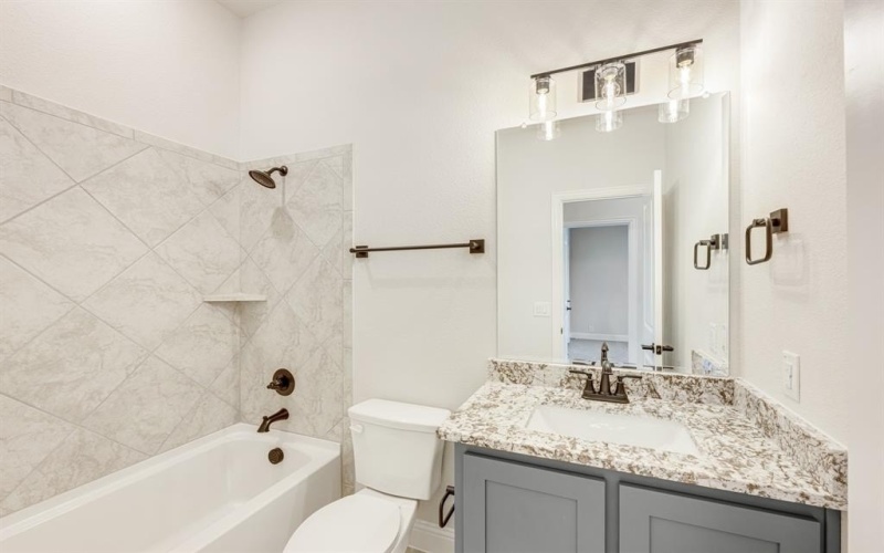 1028 Quincy Drive, Red Oak, TX 75154, 3 Habitaciones Habitaciones , ,2 BañosBaños,Residential,En Venta,1028 Quincy Drive,20584524