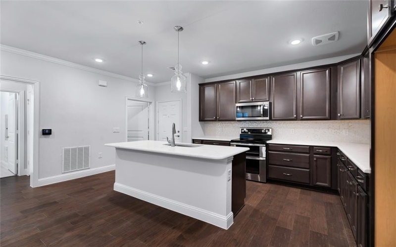 651 N Watters Road #3303, Allen, TX 75013, 2 Habitaciones Habitaciones , ,2 BañosBaños,Residential,En Venta,651 N Watters Road,20641189