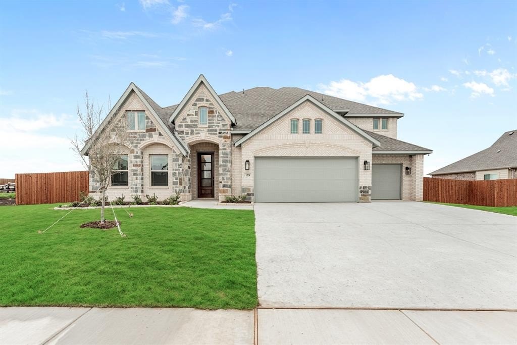 128 Trail Dust Drive, Godley, TX 76044, 5 Habitaciones Habitaciones , ,5 BañosBaños,Residential,En Venta,128 Trail Dust Drive,20584592