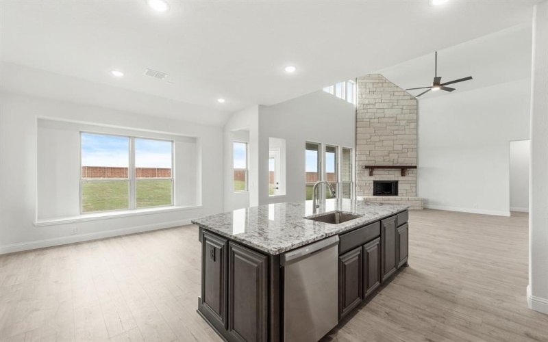 128 Trail Dust Drive, Godley, TX 76044, 5 Habitaciones Habitaciones , ,5 BañosBaños,Residential,En Venta,128 Trail Dust Drive,20584592