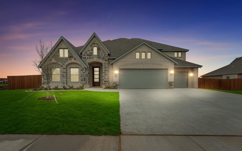 128 Trail Dust Drive, Godley, TX 76044, 5 Habitaciones Habitaciones , ,5 BañosBaños,Residential,En Venta,128 Trail Dust Drive,20584592