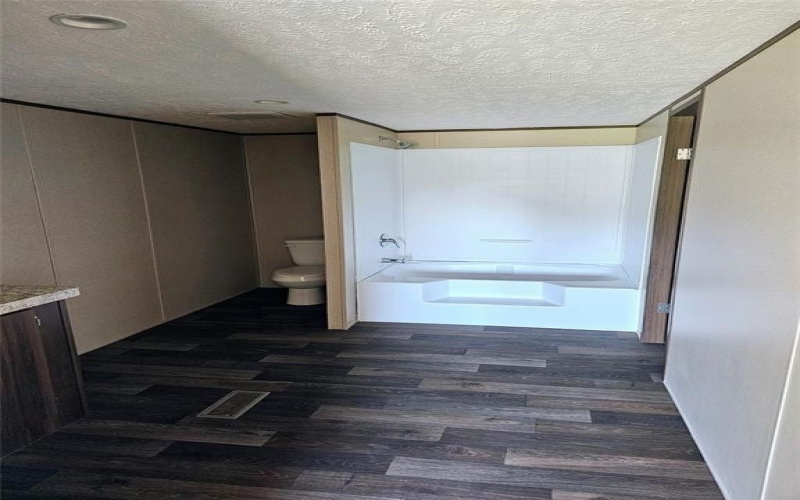 846 Red Bird Lane, Bowie, TX 76230, 4 Bedrooms Bedrooms, ,2 BathroomsBathrooms,Residential,For Sale,846 Red Bird Lane,20585808