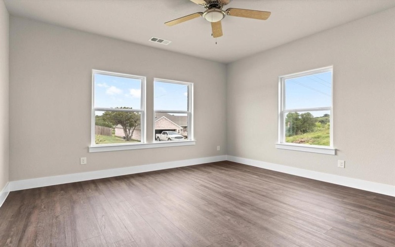 2127 Christine Drive, Granbury, TX 76048, 4 Habitaciones Habitaciones , ,2 BañosBaños,Residential,En Venta,2127 Christine Drive,20586893
