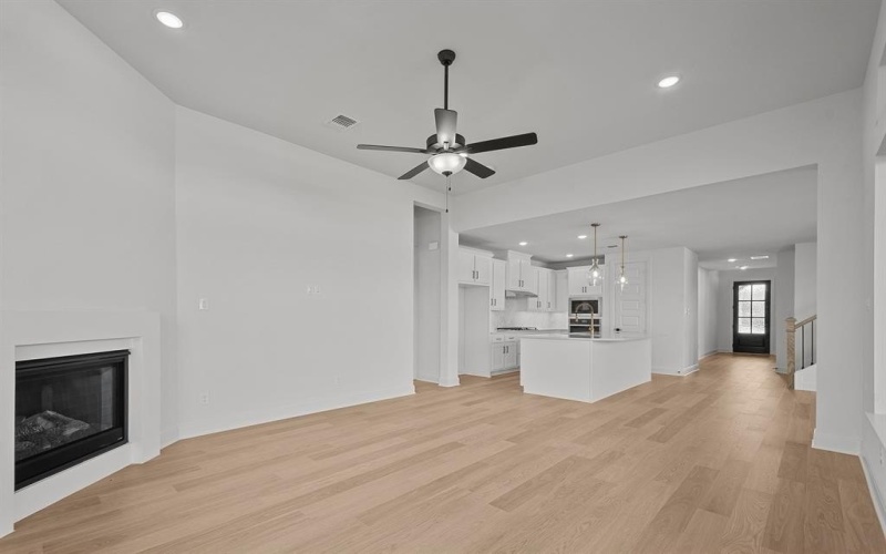 604 Lundy Lane, Mansfield, TX 76063, 4 Habitaciones Habitaciones , ,3 BañosBaños,Residential,En Venta,604 Lundy Lane,20643804