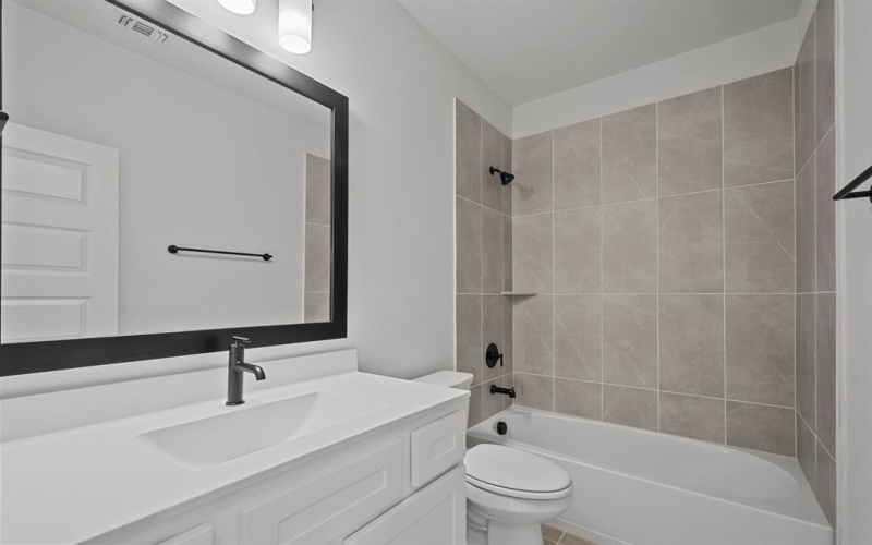 604 Lundy Lane, Mansfield, TX 76063, 4 Habitaciones Habitaciones , ,3 BañosBaños,Residential,En Venta,604 Lundy Lane,20643804