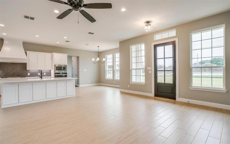 2316 Builder Road, Crowley, TX 76036, 3 Bedrooms Bedrooms, ,2 BathroomsBathrooms,Residential,For Sale,2316 Builder Road,20589090