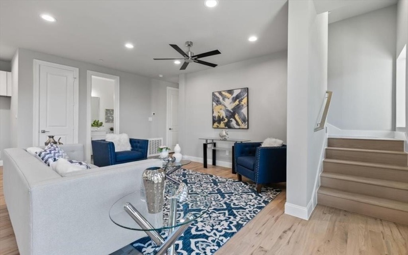 4401 Cabell Drive #101, Dallas, TX 75204, 2 Habitaciones Habitaciones , ,2 BañosBaños,Residential,En Venta,4401 Cabell Drive,20644132