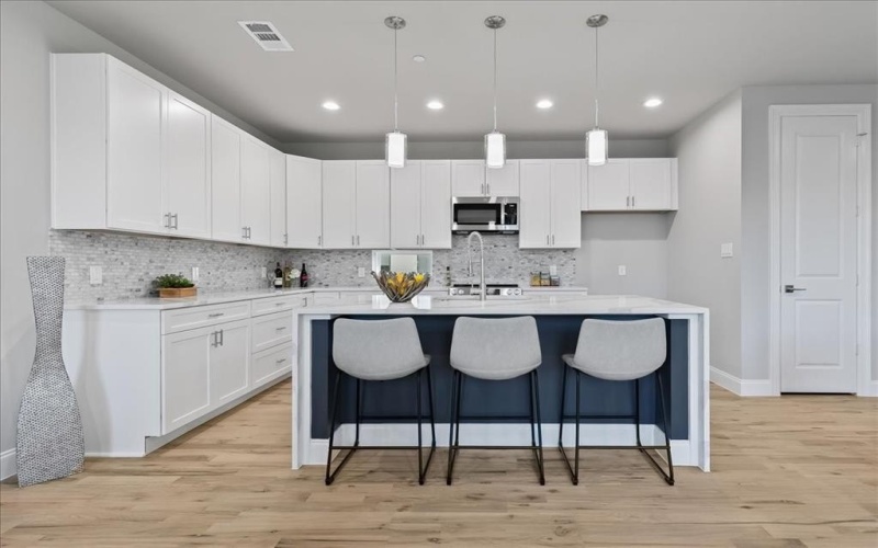 4401 Cabell Drive #101, Dallas, TX 75204, 2 Habitaciones Habitaciones , ,2 BañosBaños,Residential,En Venta,4401 Cabell Drive,20644132