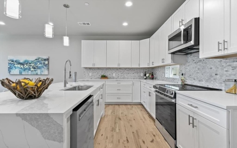 4401 Cabell Drive #101, Dallas, TX 75204, 2 Habitaciones Habitaciones , ,2 BañosBaños,Residential,En Venta,4401 Cabell Drive,20644132