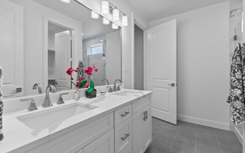 4401 Cabell Drive #101, Dallas, TX 75204, 2 Habitaciones Habitaciones , ,2 BañosBaños,Residential,En Venta,4401 Cabell Drive,20644132
