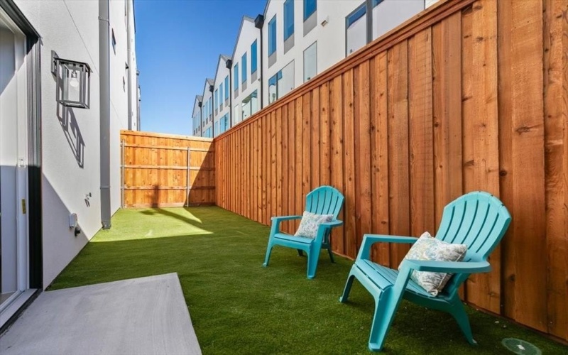 4401 Cabell Drive #101, Dallas, TX 75204, 2 Habitaciones Habitaciones , ,2 BañosBaños,Residential,En Venta,4401 Cabell Drive,20644132