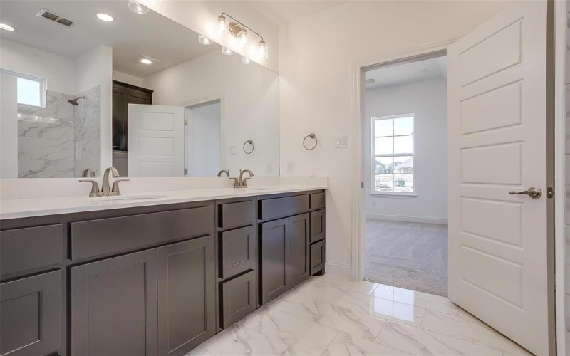 1000 Fan Palm Place, Crowley, TX 76036, 4 Bedrooms Bedrooms, ,2 BathroomsBathrooms,Residential,For Sale,1000 Fan Palm Place,20589143