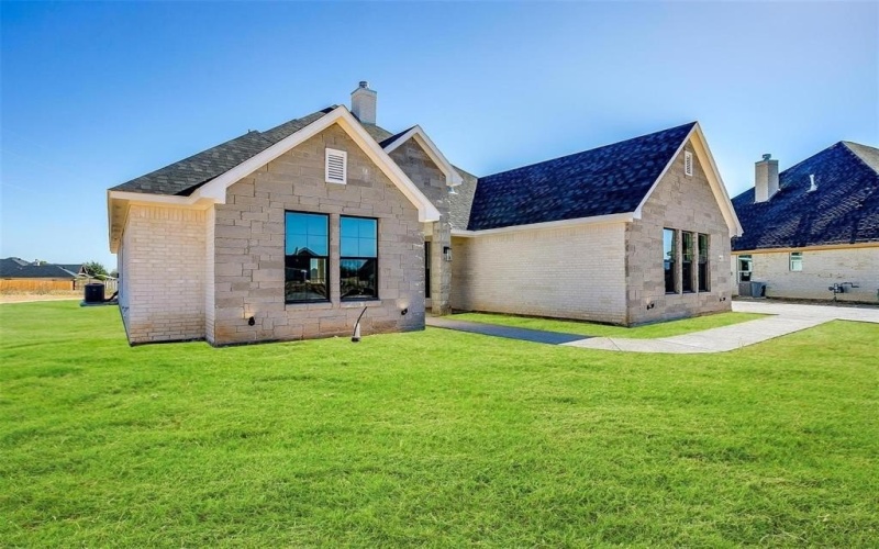 1000 Fan Palm Place, Crowley, TX 76036, 4 Bedrooms Bedrooms, ,2 BathroomsBathrooms,Residential,For Sale,1000 Fan Palm Place,20589143