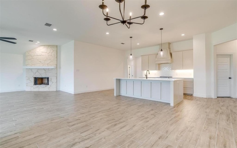 312 Trail Dust Drive, Godley, TX 76044, 4 Habitaciones Habitaciones , ,2 BañosBaños,Residential,En Venta,312 Trail Dust Drive,20590771