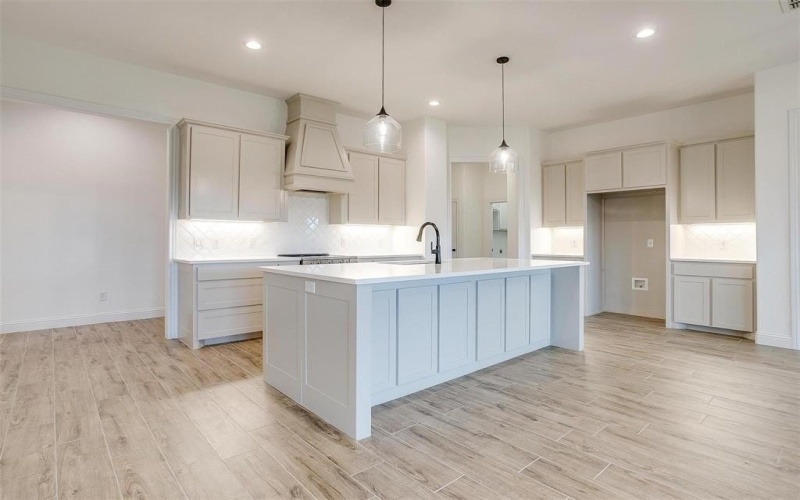 312 Trail Dust Drive, Godley, TX 76044, 4 Habitaciones Habitaciones , ,2 BañosBaños,Residential,En Venta,312 Trail Dust Drive,20590771