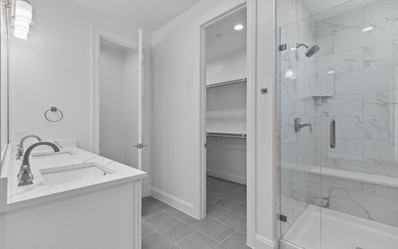 4401 Cabell Drive #102, Dallas, TX 75204, 2 Bedrooms Bedrooms, ,2 BathroomsBathrooms,Residential,For Sale,4401 Cabell Drive,20644299