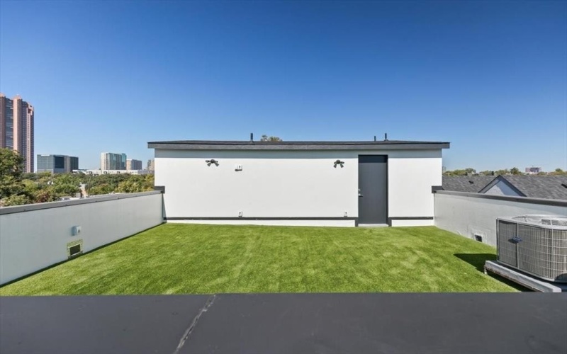 4401 Cabell Drive #102, Dallas, TX 75204, 2 Bedrooms Bedrooms, ,2 BathroomsBathrooms,Residential,For Sale,4401 Cabell Drive,20644299