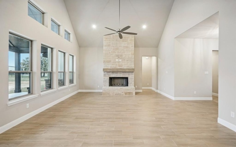 1176 Paradise Parkway, Poolville, TX 76487, 4 Bedrooms Bedrooms, ,3 BathroomsBathrooms,Residential,For Sale,1176 Paradise Parkway,20591849