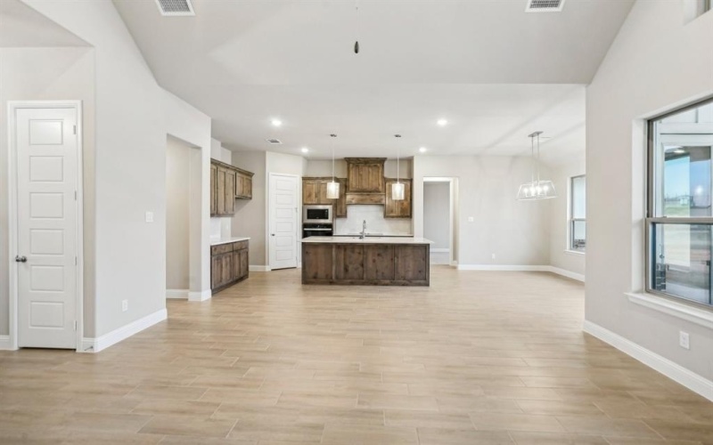 1176 Paradise Parkway, Poolville, TX 76487, 4 Bedrooms Bedrooms, ,3 BathroomsBathrooms,Residential,For Sale,1176 Paradise Parkway,20591849