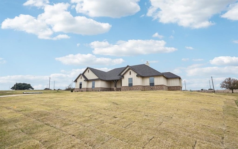 1176 Paradise Parkway, Poolville, TX 76487, 4 Bedrooms Bedrooms, ,3 BathroomsBathrooms,Residential,For Sale,1176 Paradise Parkway,20591849