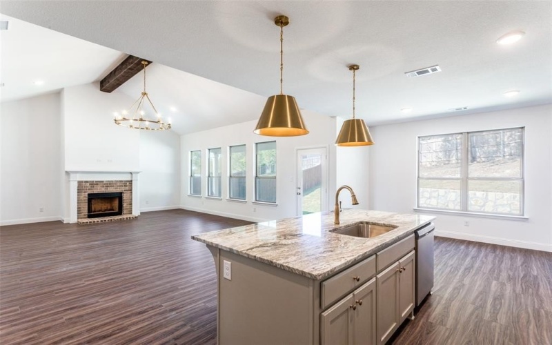 809 E Jockey, Willow Park, TX 76087, 4 Habitaciones Habitaciones , ,3 BañosBaños,Residential,En Venta,809 E Jockey,20644402