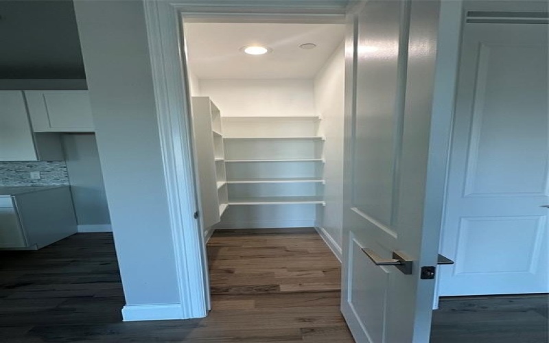 4401 Cabell Drive #103, Dallas, TX 75204, 2 Bedrooms Bedrooms, ,2 BathroomsBathrooms,Residential,For Sale,4401 Cabell Drive,20644568