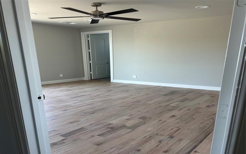 4401 Cabell Drive #103, Dallas, TX 75204, 2 Bedrooms Bedrooms, ,2 BathroomsBathrooms,Residential,For Sale,4401 Cabell Drive,20644568
