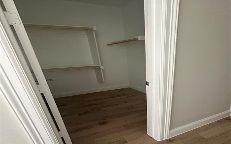 4401 Cabell Drive #103, Dallas, TX 75204, 2 Bedrooms Bedrooms, ,2 BathroomsBathrooms,Residential,For Sale,4401 Cabell Drive,20644568