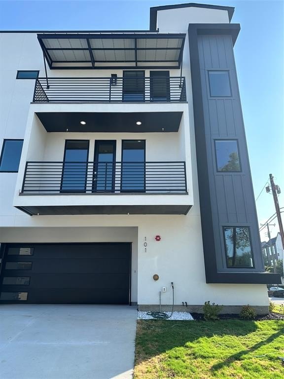 4401 Cabell Drive #104, Dallas, TX 75204, 2 Bedrooms Bedrooms, ,2 BathroomsBathrooms,Residential,For Sale,4401 Cabell Drive,20644577