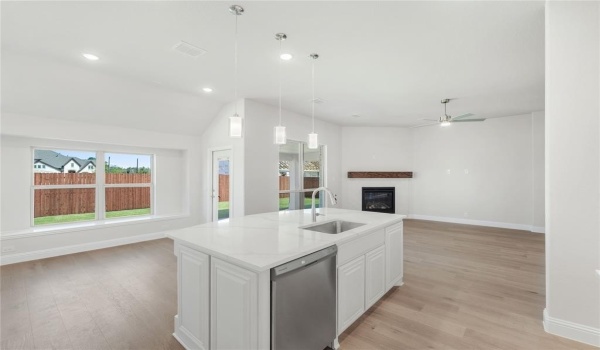 5620 Montex Road, Denton, TX 76226, 3 Bedrooms Bedrooms, ,2 BathroomsBathrooms,Residential,For Sale,5620 Montex Road,20594369