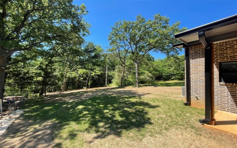 618 E Day Street, Denison, TX 75021, 3 Bedrooms Bedrooms, ,2 BathroomsBathrooms,Residential,For Sale,618 E Day Street,20594764