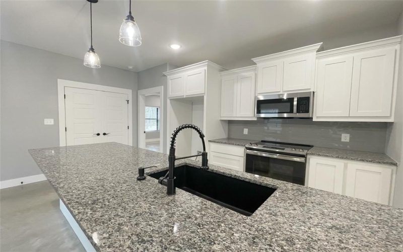 618 E Day Street, Denison, TX 75021, 3 Bedrooms Bedrooms, ,2 BathroomsBathrooms,Residential,For Sale,618 E Day Street,20594764