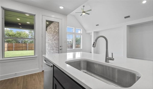 3603 Hickory Street, Sherman, TX 75092, 2 Bedrooms Bedrooms, ,2 BathroomsBathrooms,Residential,For Sale,3603 Hickory Street,20600291
