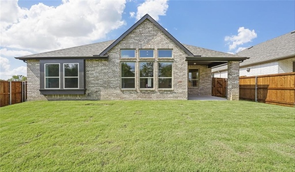 3603 Hickory Street, Sherman, TX 75092, 2 Bedrooms Bedrooms, ,2 BathroomsBathrooms,Residential,For Sale,3603 Hickory Street,20600291
