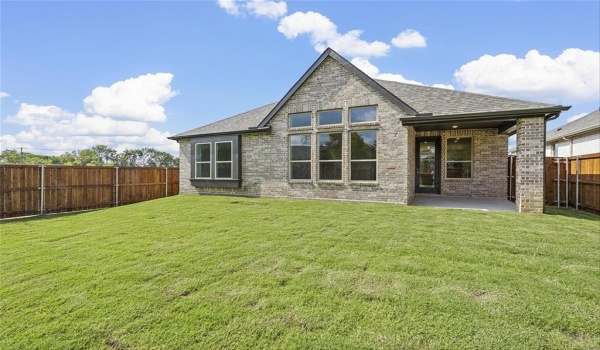 3603 Hickory Street, Sherman, TX 75092, 2 Bedrooms Bedrooms, ,2 BathroomsBathrooms,Residential,For Sale,3603 Hickory Street,20600291