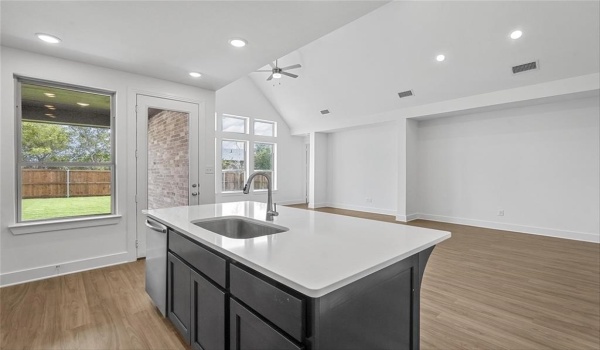 3603 Hickory Street, Sherman, TX 75092, 2 Bedrooms Bedrooms, ,2 BathroomsBathrooms,Residential,For Sale,3603 Hickory Street,20600291