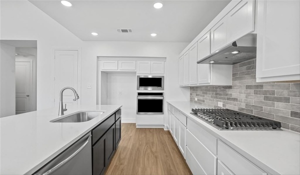 3603 Hickory Street, Sherman, TX 75092, 2 Bedrooms Bedrooms, ,2 BathroomsBathrooms,Residential,For Sale,3603 Hickory Street,20600291