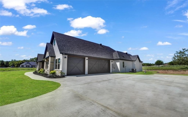 6001 Trophy Court, Brock, TX 76087, 4 Bedrooms Bedrooms, ,2 BathroomsBathrooms,Residential,For Sale,6001 Trophy Court,20648626